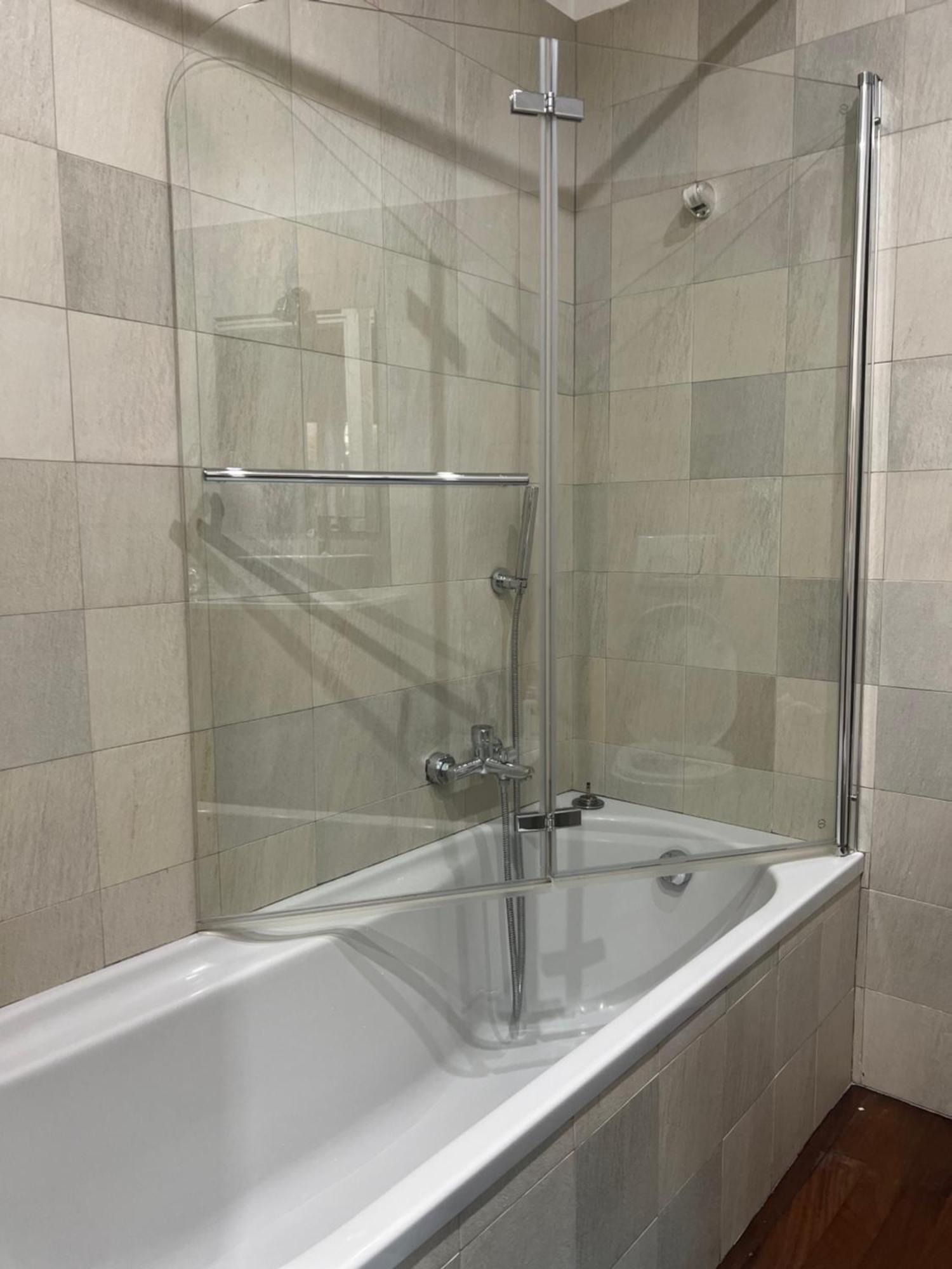 B&B Resilienza - Camera Privata Con Bagno Lecco Eksteriør billede