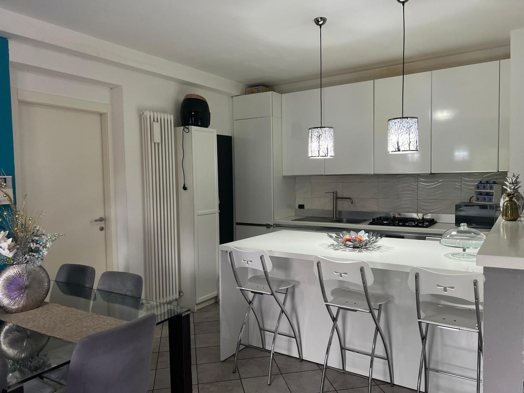 B&B Resilienza - Camera Privata Con Bagno Lecco Eksteriør billede