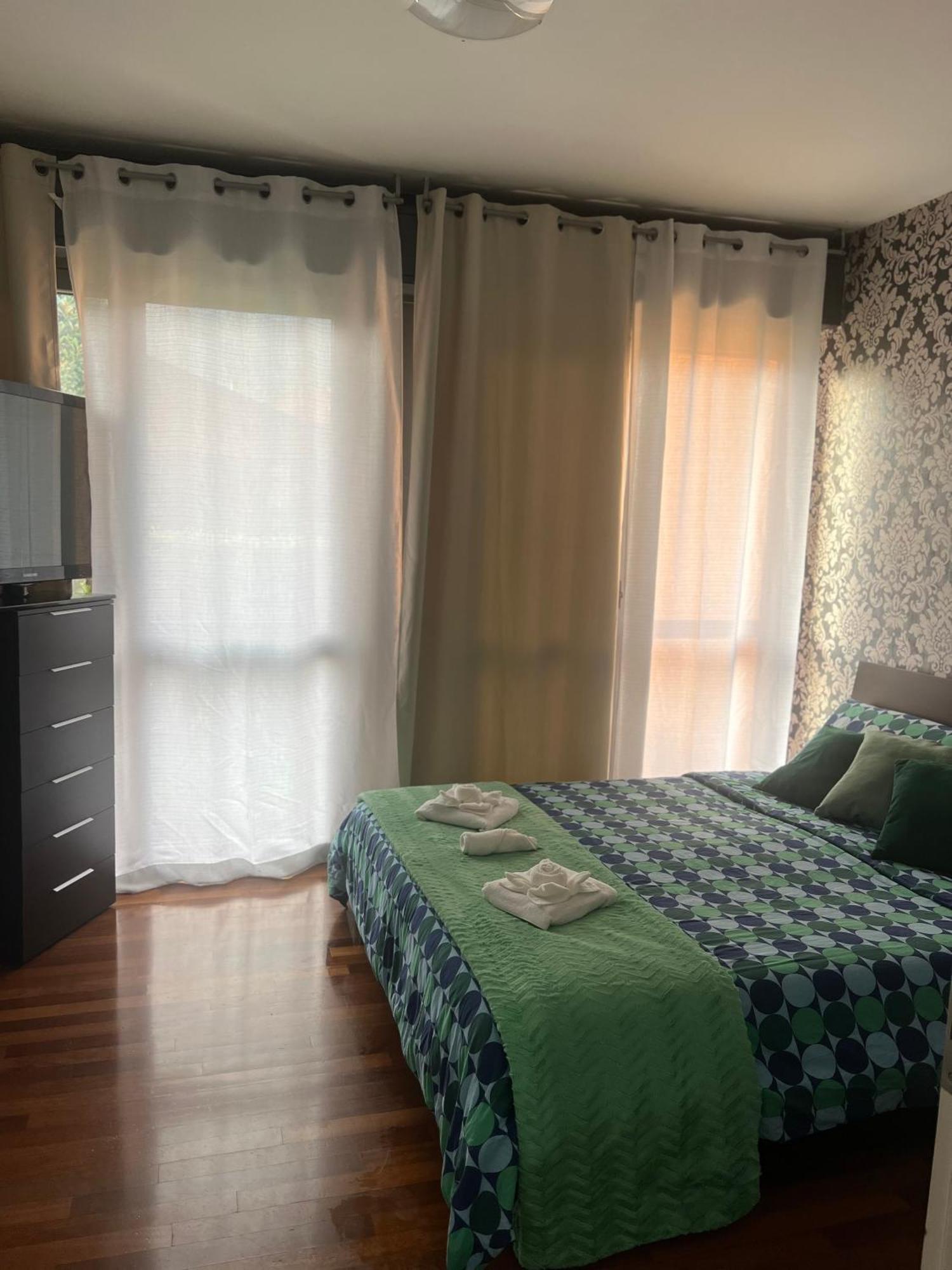 B&B Resilienza - Camera Privata Con Bagno Lecco Eksteriør billede